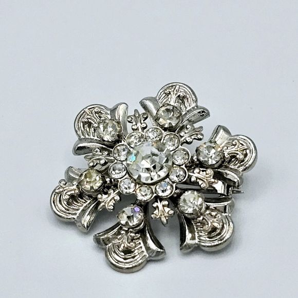 Fleur De Lis Brooch Vintage Renaissance Pic Crystal Silver Tone Estate Jewelry - Picture 8 of 12